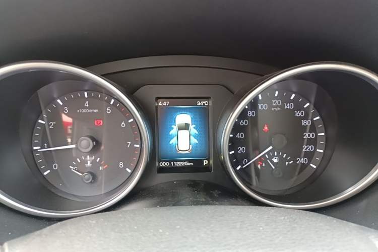 Used Haval H6 Coupe 2015 Blue Label 2.0T Automatic Two-Wheel Drive Elite Model Instrument Cluster