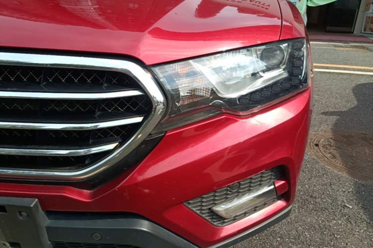 Used Haval H6 Coupe 2015 Blue Label 2.0T Automatic Two-Wheel Drive Elite Model Left Front Headlight