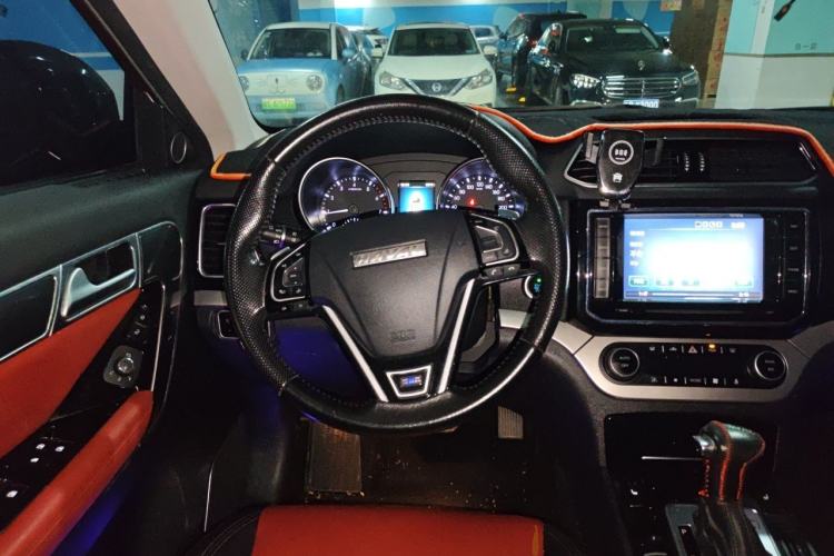 Used Haval H6 Coupe 2015 Blue Label 2.0T Automatic Two-Wheel Drive Elite Model Steering Wheel