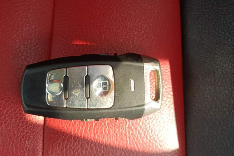 Used Haval H6 Coupe 2015 Blue Label 2.0T Automatic Two-Wheel Drive Elite Model Vehicle Key