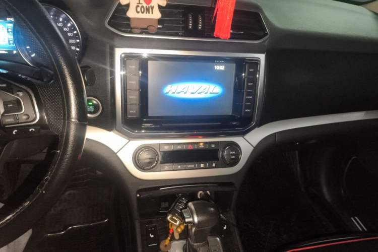 Used Haval H6 Coupe 2015 Blue Label 2.0T Automatic Two-Wheel Drive Prestige Model Audio And AC Panel