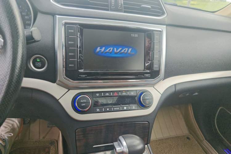 Used Haval H6 Coupe 2015 Blue Label 2.0T Automatic Two-Wheel Drive Prestige Model Audio And AC Panel