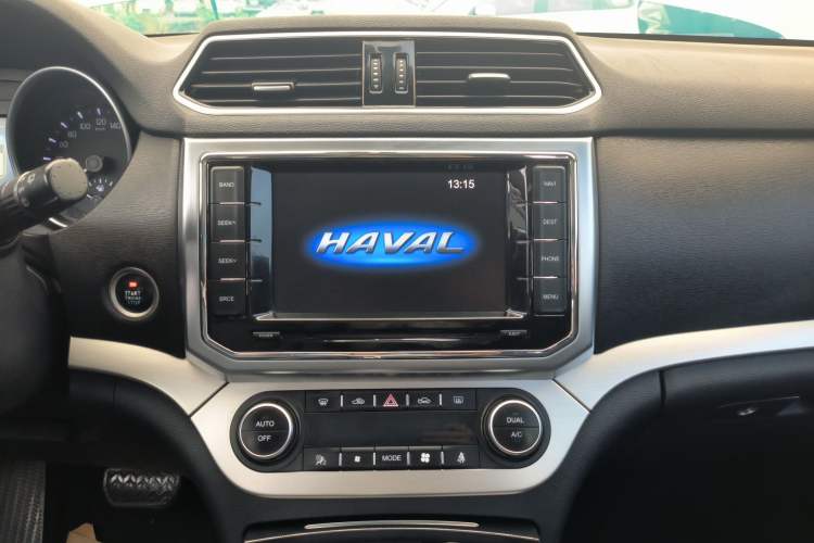 Used Haval H6 Coupe 2015 Blue Label 2.0T Automatic Two-Wheel Drive Elite Model Audio And AC Panel