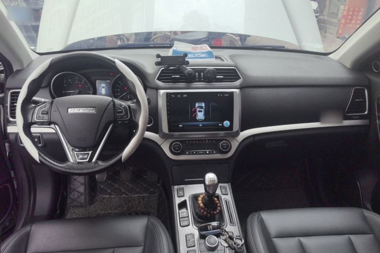 Used Haval H6 Coupe 2015 Blue Label 2.0T Manual 4x4 Elite Model Center Console
