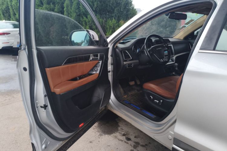 Used Haval H6 Coupe 2015 Blue Label 2.0T Automatic Two-Wheel Drive Prestige Model Driver Seat