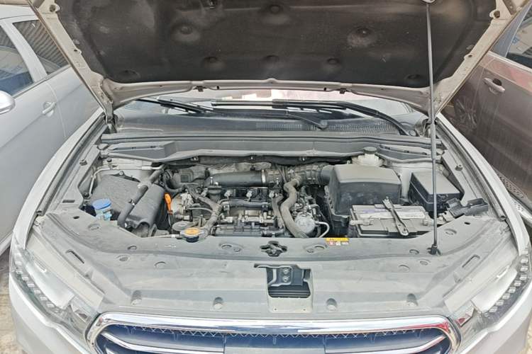 Used Haval H6 Coupe 2015 Blue Label 2.0T Manual Two-Wheel-Drive Elite Model Engine Bay
