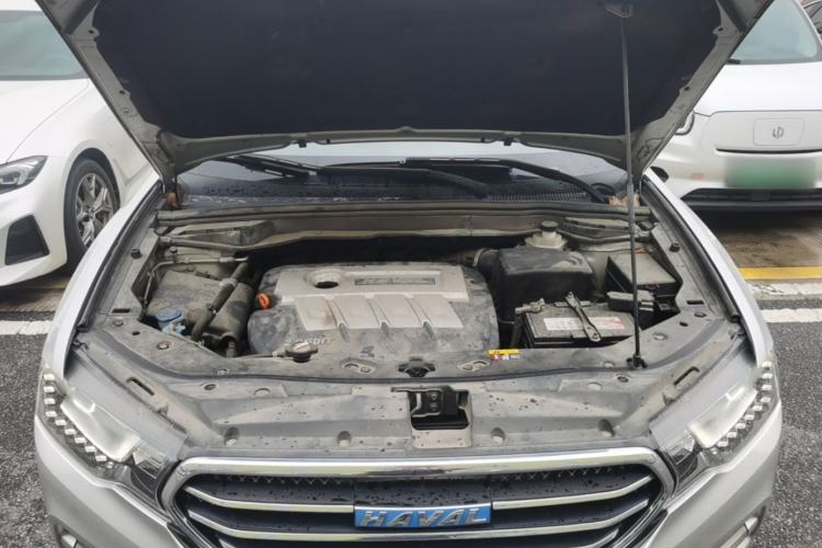 Used Haval H6 Coupe 2015 Blue Label 2.0T Manual Two-Wheel-Drive Elite Model Engine Bay