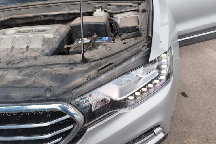 Used Haval H6 Coupe 2015 Blue Label 2.0T Automatic Two-Wheel Drive Prestige Model Engine Bay Left