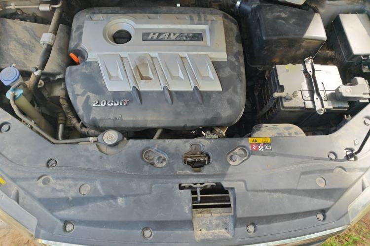 Used Haval H6 Coupe 2015 Blue Label 2.0T Automatic Two-Wheel Drive Prestige Model Engine Bay