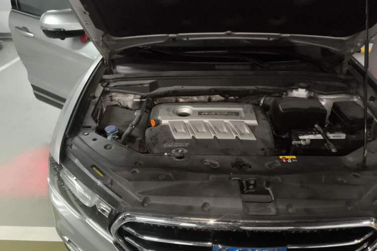 Used Haval H6 Coupe 2015 Blue Label 2.0T Automatic Two-Wheel Drive Prestige Model Engine Bay Right