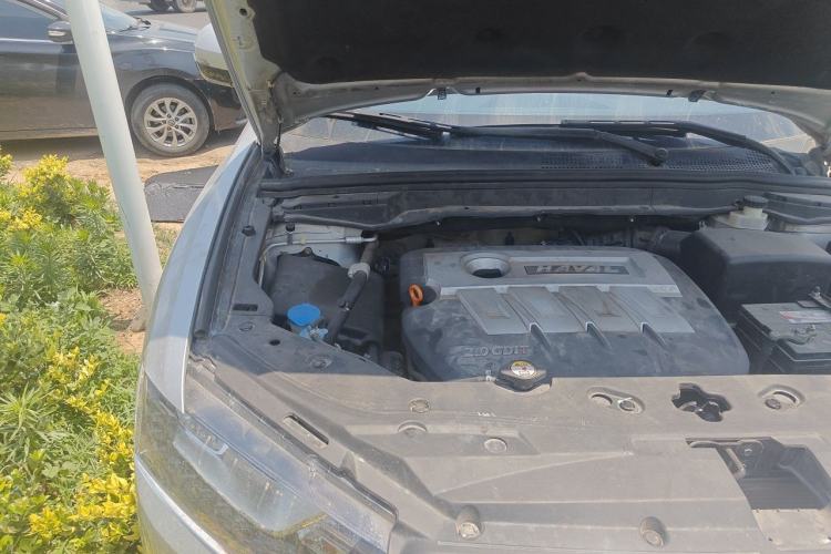 Used Haval H6 Coupe 2015 Blue Label 2.0T Manual Two-Wheel-Drive Elite Model Engine Bay Right
