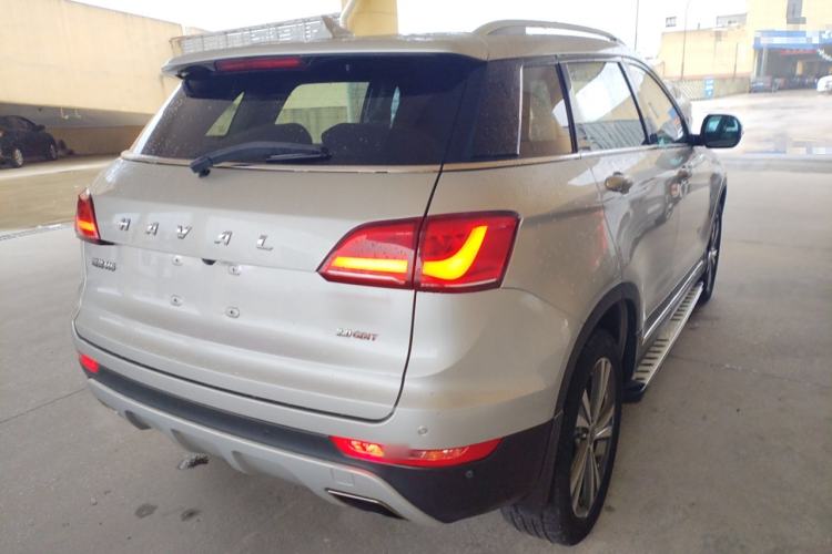 Used Haval H6 Coupe 2015 Blue Label 2.0T Automatic Two-Wheel Drive Elite Model Exterior 5