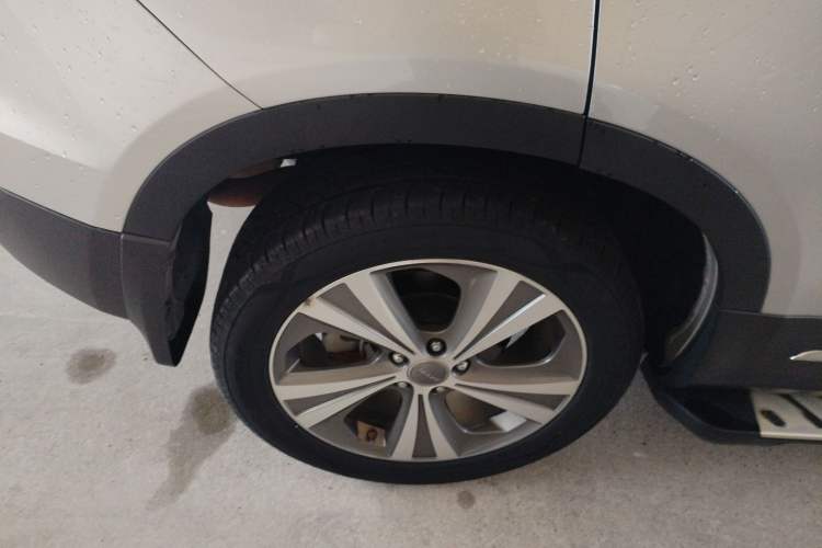 Used Haval H6 Coupe 2015 Blue Label 2.0T Automatic Two-Wheel Drive Elite Model Exterior 8