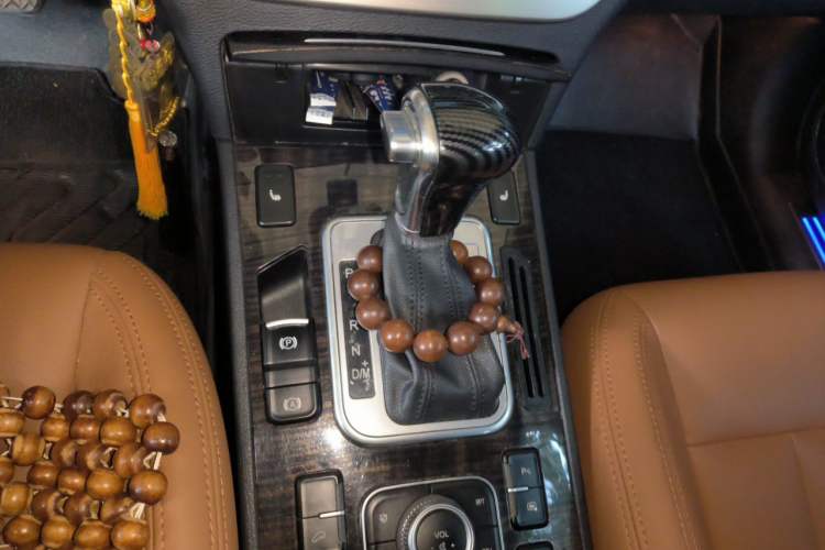 Used Haval H6 Coupe 2015 Blue Label 2.0T Automatic Two-Wheel Drive Elite Model Gear Lever