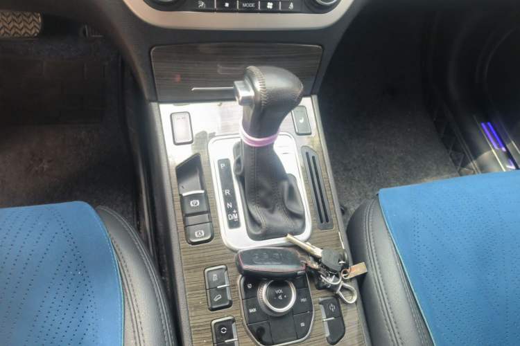 Used Haval H6 Coupe 2015 Blue Label 2.0T Automatic Two-Wheel Drive Prestige Model Gear Lever