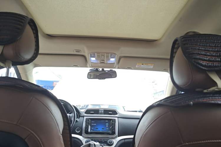 Used Haval H6 Coupe 2015 Blue Label 2.0T Automatic Two-Wheel Drive Prestige Model Headliner
