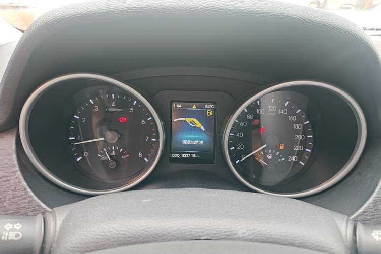 Used Haval H6 Coupe 2015 Blue Label 2.0T Manual Two-Wheel-Drive Elite Model Instrument Cluster