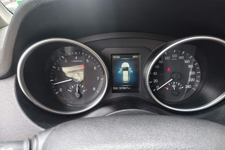 Used Haval H6 Coupe 2015 Blue Label 2.0T Manual Two-Wheel-Drive Elite Model Instrument Cluster