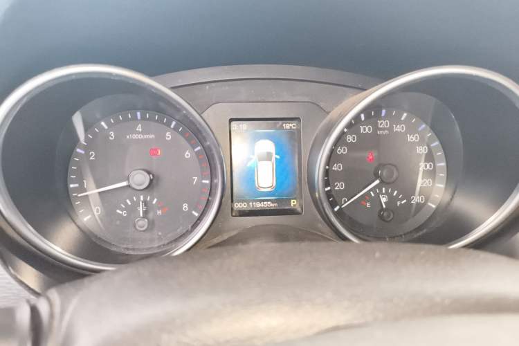 Used Haval H6 Coupe 2015 Blue Label 2.0T Automatic Two-Wheel Drive Prestige Model Instrument Cluster