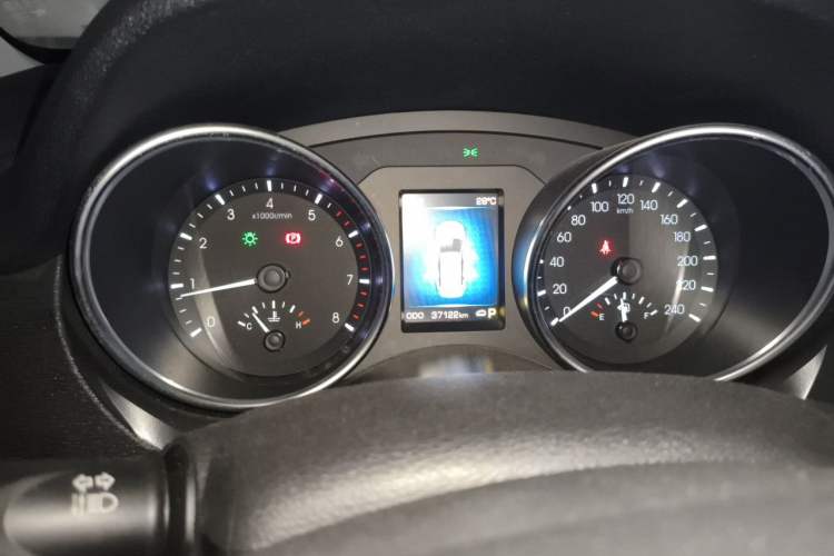 Used Haval H6 Coupe 2015 Blue Label 2.0T Automatic Two-Wheel Drive Elite Model Instrument Cluster