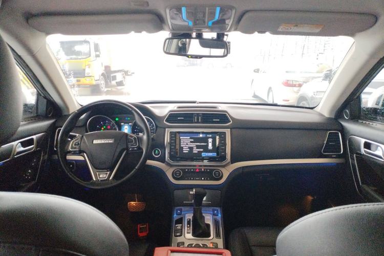Used Haval H6 Coupe 2015 Blue Label 2.0T Automatic Two-Wheel Drive Elite Model Interior 2