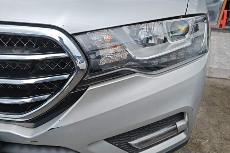 Used Haval H6 Coupe 2015 Blue Label 2.0T Automatic Two-Wheel Drive Prestige Model Left Front Headlight