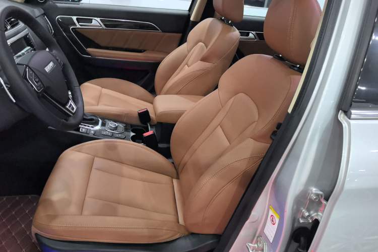 Used Haval H6 Coupe 2015 Blue Label 2.0T Automatic Two-Wheel Drive Elite Model Left Front Seat