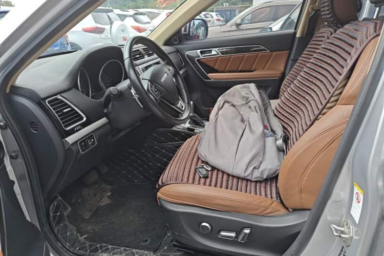 Used Haval H6 Coupe 2015 Blue Label 2.0T Automatic Two-Wheel Drive Prestige Model Left Front Seat