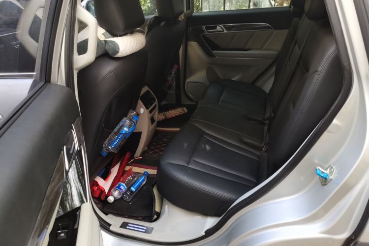 Used Haval H6 Coupe 2015 Blue-Label 2.0T Manual Two-Wheel Drive Prestige Model Left Rear Seat