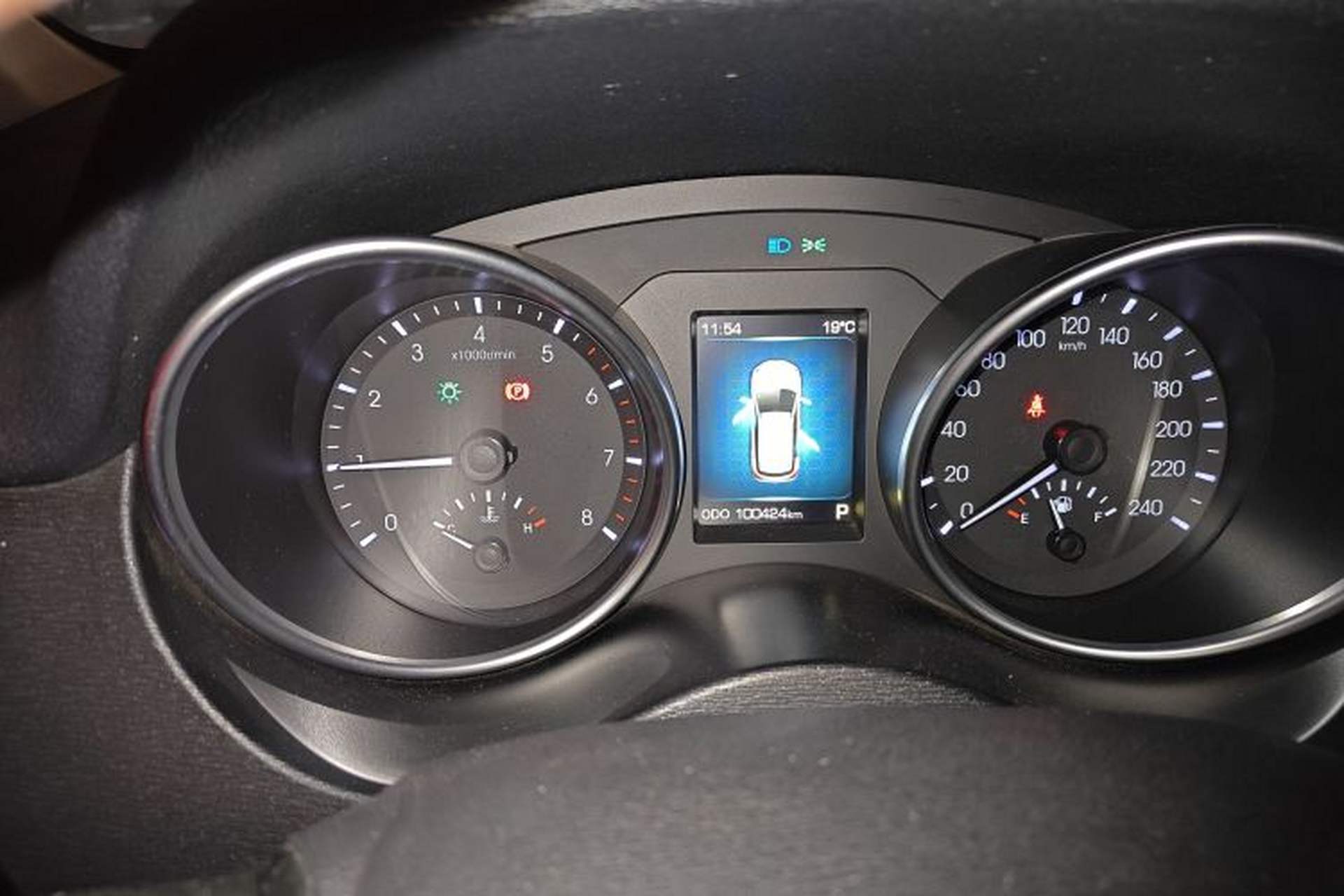 Used Haval H6 Coupe 2015 Blue Label 2.0T Automatic Two-Wheel Drive Prestige Model Odometer Close Up