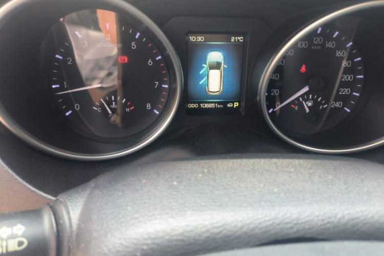 Used Haval H6 Coupe 2015 Blue Label 2.0T Automatic Two-Wheel Drive Prestige Model Odometer Close Up