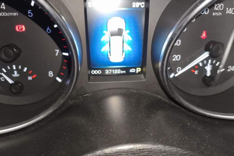 Used Haval H6 Coupe 2015 Blue Label 2.0T Automatic Two-Wheel Drive Elite Model Odometer Close Up