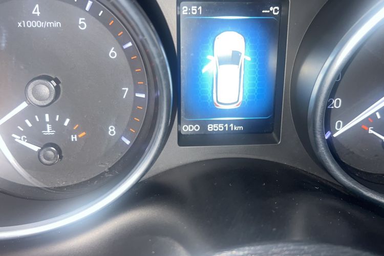 Used Haval H6 Coupe 2015 Blue Label 2.0T Automatic Two-Wheel Drive Prestige Model Odometer Close Up