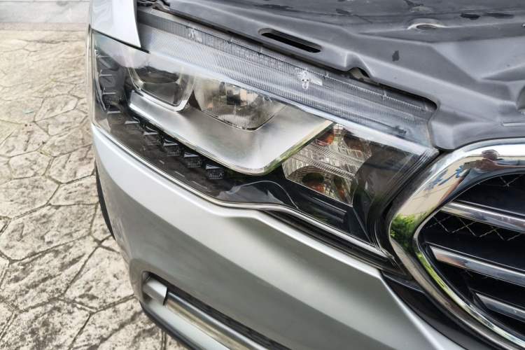 Used Haval H6 Coupe 2015 Blue Label 2.0T Automatic Two-Wheel Drive Elite Model Right Front Headlight