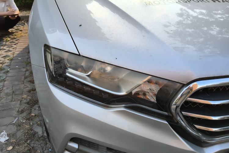 Used Haval H6 Coupe 2015 Blue Label 2.0T Manual Two-Wheel-Drive Elite Model Right Front Headlight