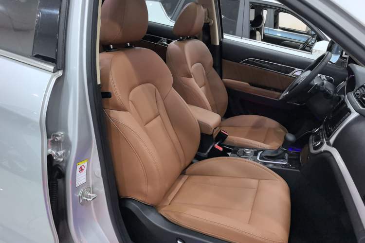 Used Haval H6 Coupe 2015 Blue Label 2.0T Automatic Two-Wheel Drive Elite Model Right Front Seat