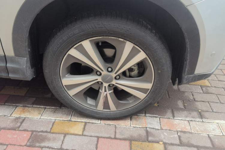 Used Haval H6 Coupe 2015 Blue Label 2.0T Manual 4x4 Elite Model Right Front Wheel Hub