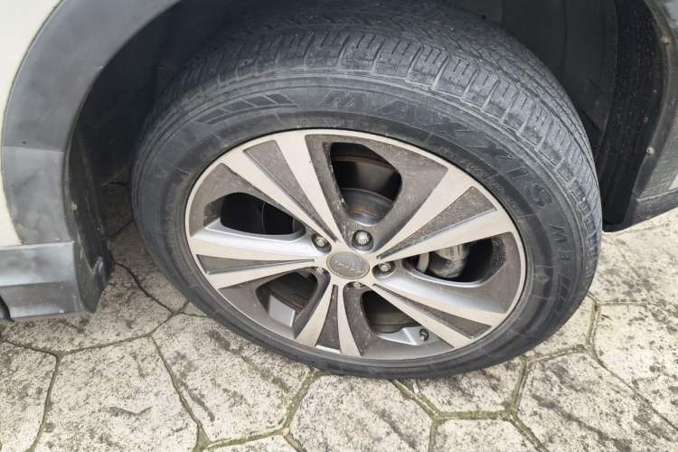 Used Haval H6 Coupe 2015 Blue Label 2.0T Automatic Two-Wheel Drive Elite Model Right Front Wheel Hub