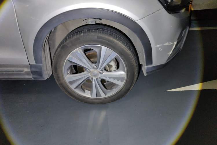 Used Haval H6 Coupe 2015 Blue Label 2.0T Automatic Two-Wheel Drive Prestige Model Right Front Wheel Hub