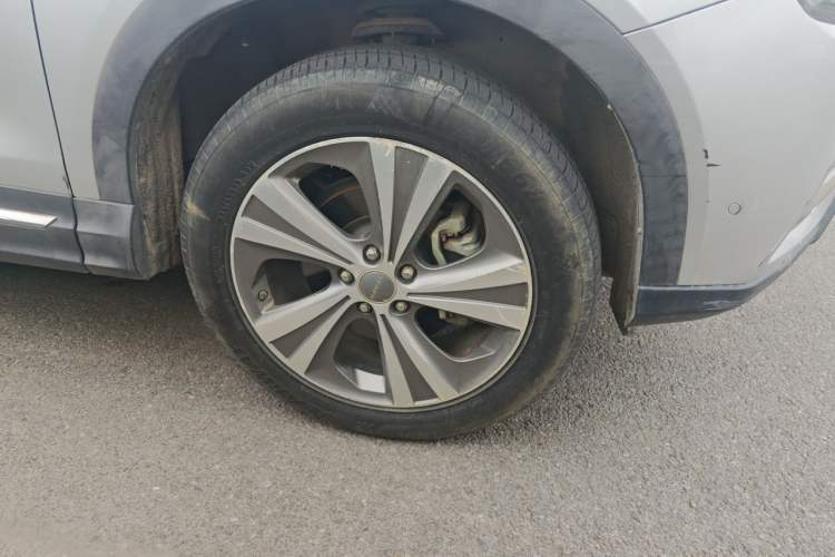 Used Haval H6 Coupe 2015 Blue Label 2.0T Automatic Two-Wheel Drive Prestige Model Right Front Wheel Hub