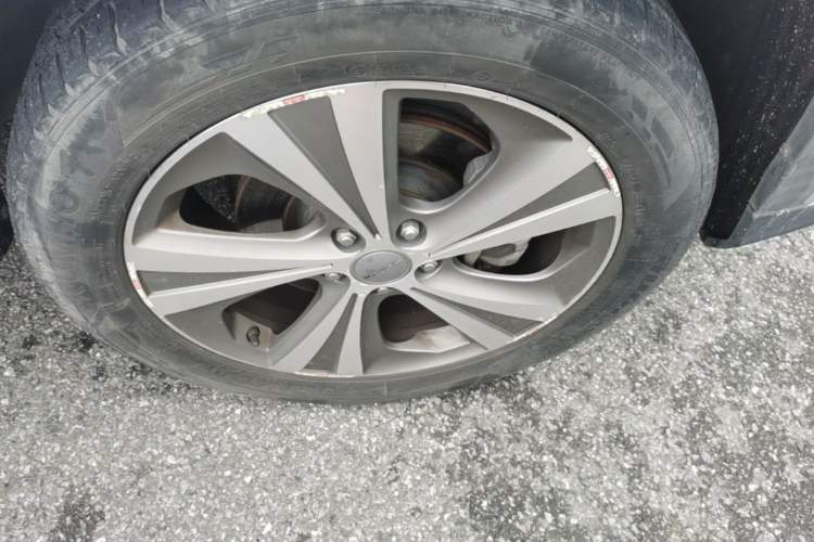 Used Haval H6 Coupe 2015 Blue Label 2.0T Manual Two-Wheel-Drive Elite Model Right Front Wheel Hub