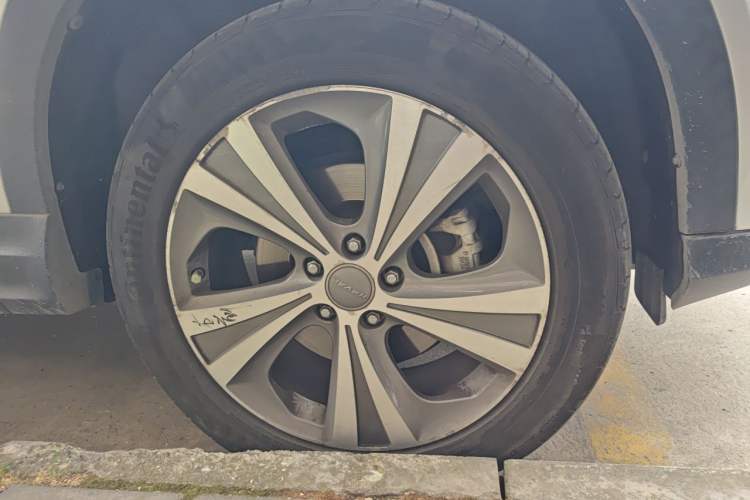 Used Haval H6 Coupe 2015 Blue Label 2.0T Manual Two-Wheel-Drive Elite Model Right Front Wheel Hub