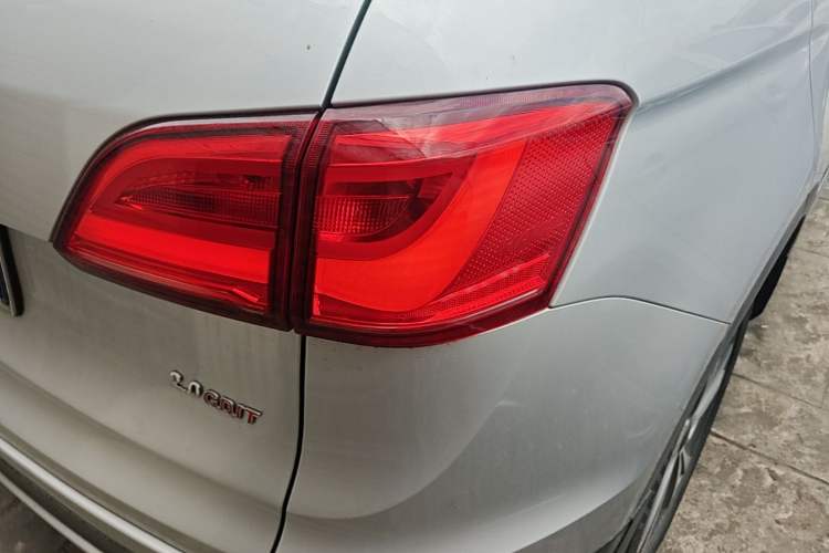 Used Haval H6 Coupe 2015 Blue Label 2.0T Manual Two-Wheel-Drive Elite Model Right Rear Taillight