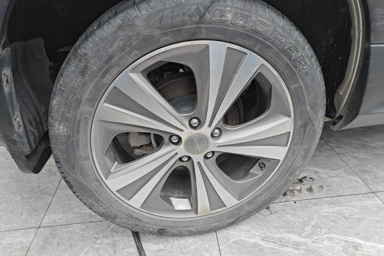 Used Haval H6 Coupe 2015 Blue Label 2.0T Automatic Two-Wheel Drive Prestige Model Right Rear Wheel Hub