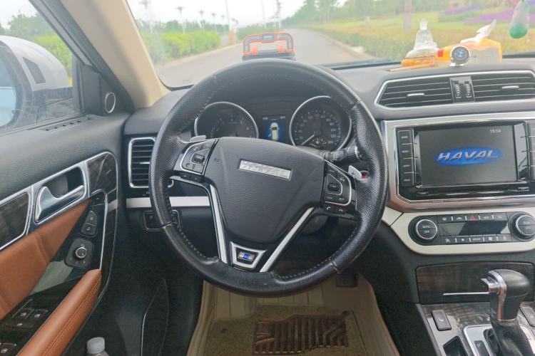 Used Haval H6 Coupe 2015 Blue Label 2.0T Automatic Two-Wheel Drive Prestige Model Steering Wheel