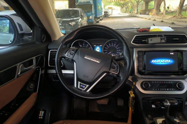 Used Haval H6 Coupe 2015 Blue Label 2.0T Automatic Two-Wheel Drive Elite Model Steering Wheel