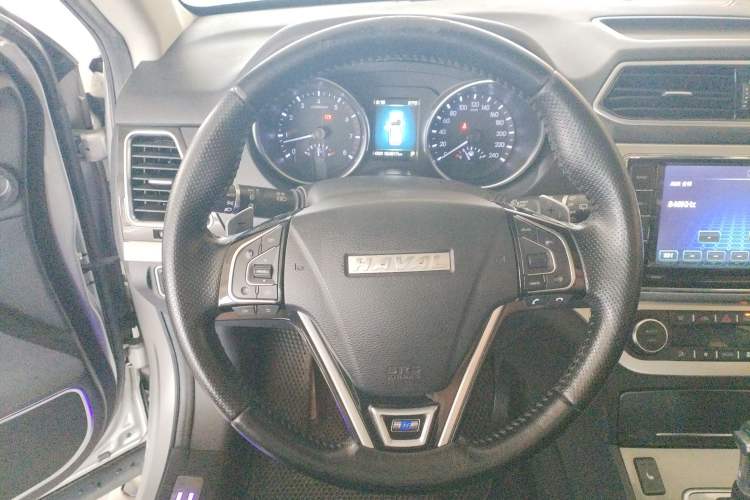 Used Haval H6 Coupe 2015 Blue Label 2.0T Automatic Two-Wheel Drive Elite Model Steering Wheel