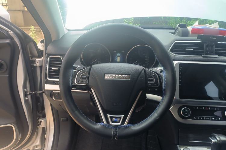 Used Haval H6 Coupe 2015 Blue Label 2.0T Automatic Two-Wheel Drive Prestige Model Steering Wheel
