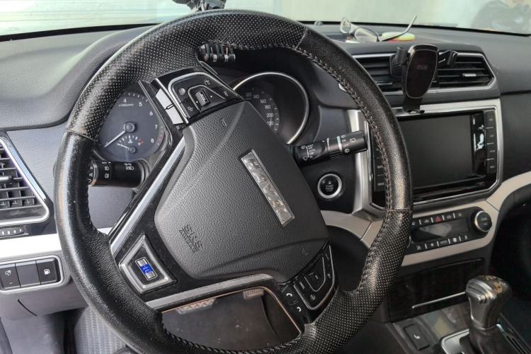 Used Haval H6 Coupe 2015 Blue Label 2.0T Automatic Two-Wheel Drive Prestige Model Steering Wheel