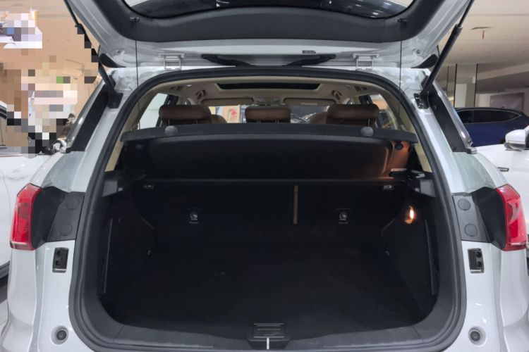 Used Haval H6 Coupe 2015 Blue Label 2.0T Automatic Two-Wheel Drive Elite Model Trunk